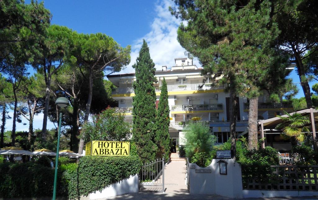 Hotel Abbazia Lignano Sabbiadoro Buitenkant foto