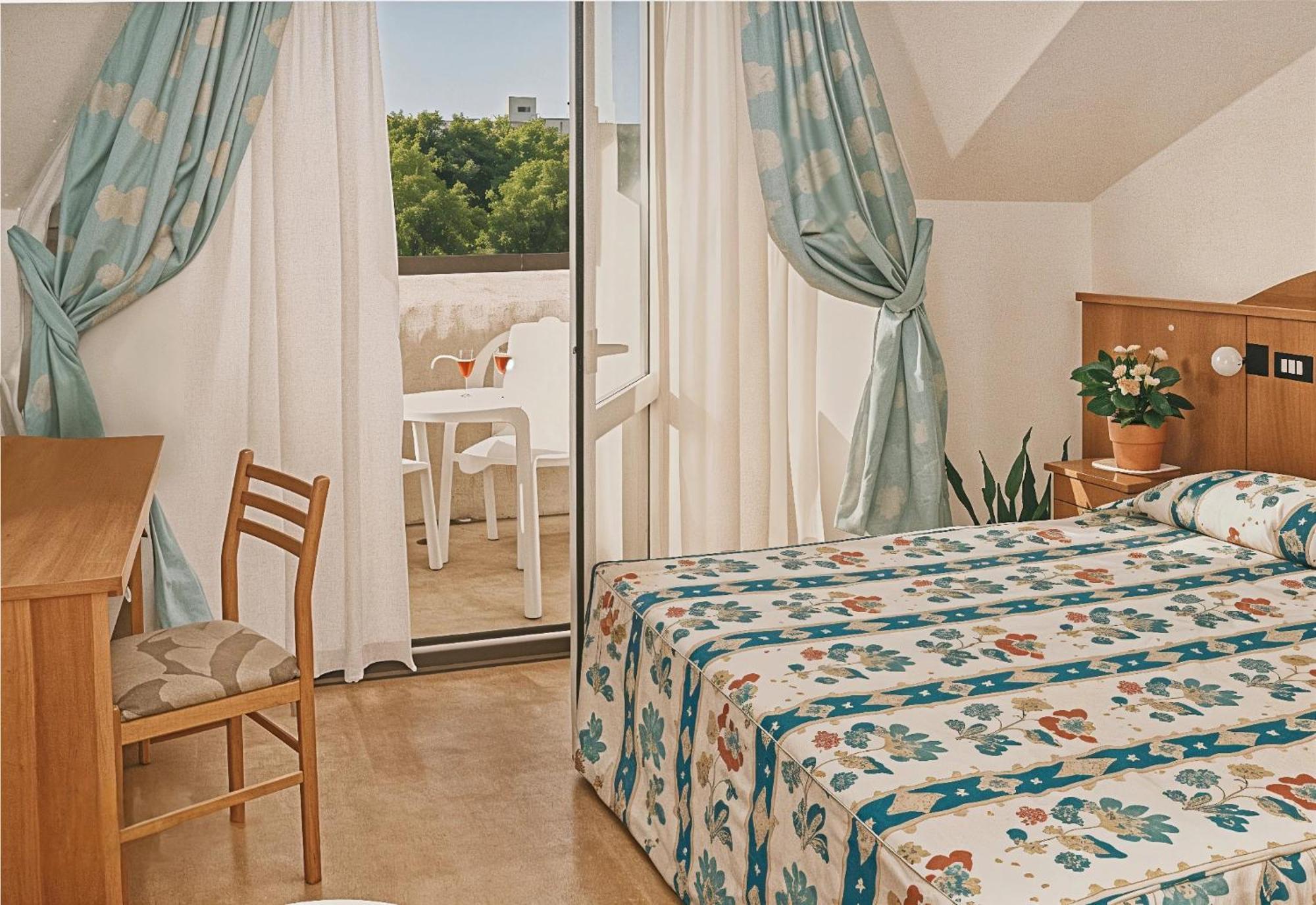 Hotel Abbazia Lignano Sabbiadoro Buitenkant foto