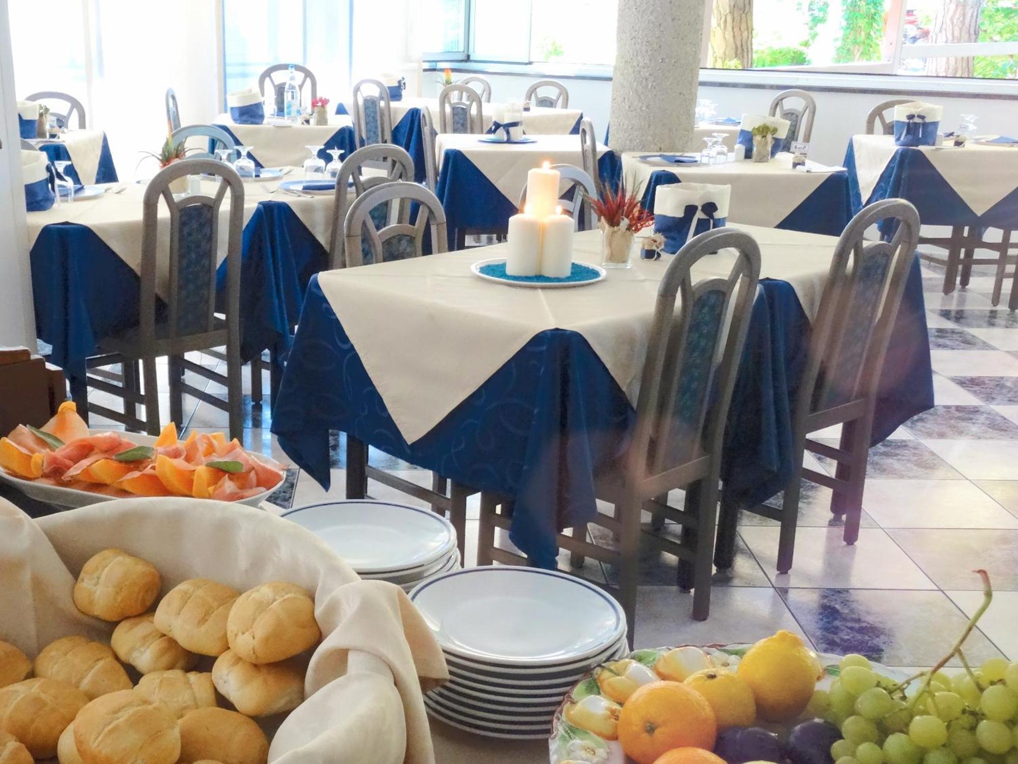 Hotel Abbazia Lignano Sabbiadoro Buitenkant foto